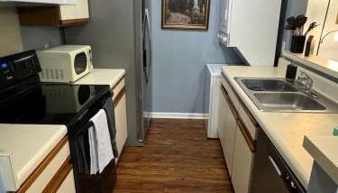 Vet School - Pools Full Kitchen Queen Bed - Foto 5