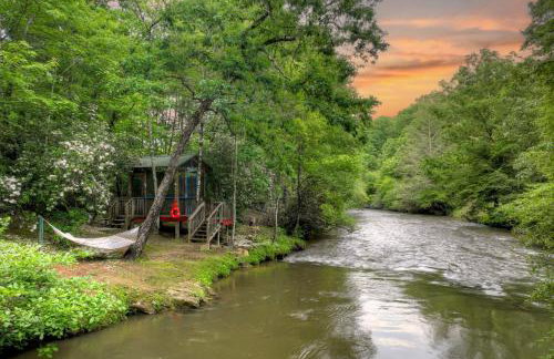 A Little Bit of Heaven Swim in the creek soak in the hot tub and relax in comfort - Foto 57