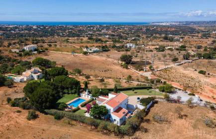 Lovely Very Private Villa with Beautiful Gardens - Foto 68