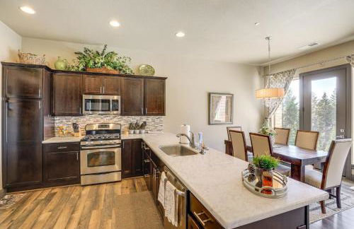 Fire Pit and Views Serene Lake Almanor Retreat - Foto 8