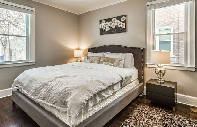 Great 6 Bedroom Peaceful Family Retreat in the University District - Foto 28