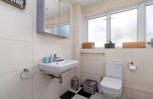 GuestReady - Fantastic home in the heart of London - Foto 32