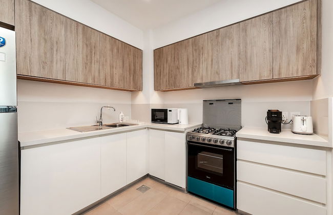 Premium Apartments at Executive Residences - Photo 7