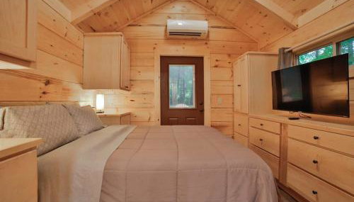 Tiny Cabin Village Private Hot Tub Lynda Cabin - Foto 3