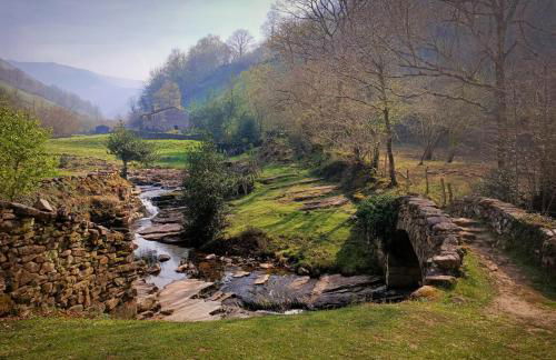 La cabaña mirador de los Valles Pasiegos - Foto 31
