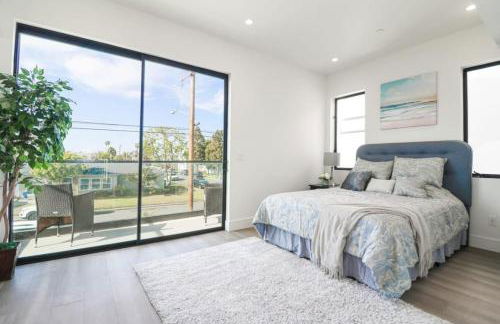 Modern Paradise - walk to beach- sleeps 10 - Foto 13