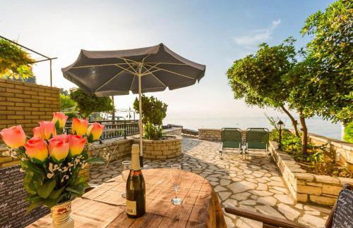 Dinos Walk to Beach Sea Views A C Wifi Car Not Required - 291 - Foto 8