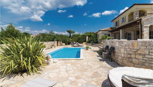 Three-Bedroom Holiday Home In Stifanici - Foto 5