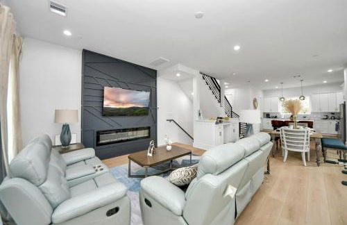 3Bdr 6Beds in Ellegant Home with Rooftop Lounge and SkylineView - Foto 13