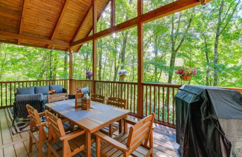 Luxe Mountain Escape with Hot Tub and Gym Near Boone! - Foto 1