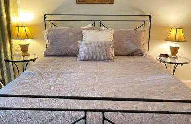 4 bedroom East Hampton home with large heated pool - Foto 24