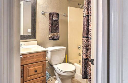 Relax Poolside! Peoria Oasis, 2 Mi to Downtown - Foto 19