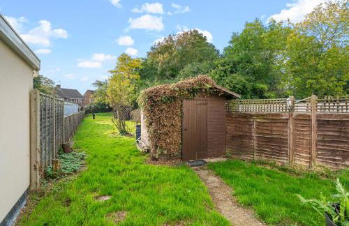 2 Bed Luxury Parking and Garden - Close to Heathrow - Foto 19