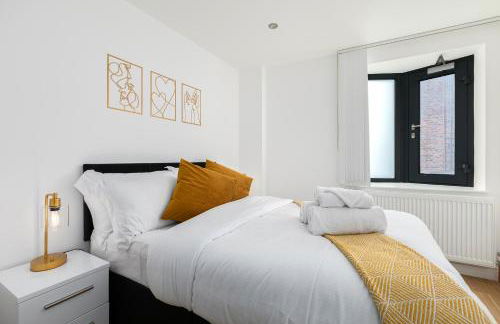 Modern Hoxton 2 Bed, 2 Bath Apartment with Balcony Sleeps 6 - Foto 17