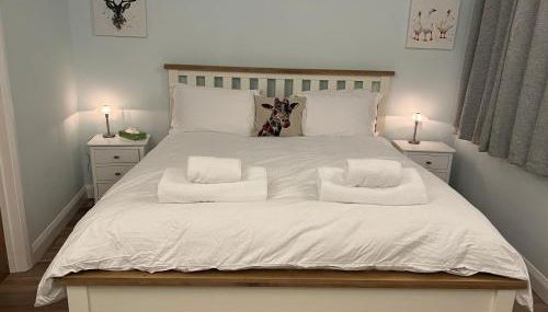 Charming Woodland Lodge 2 person 1 bedroom - Foto 3