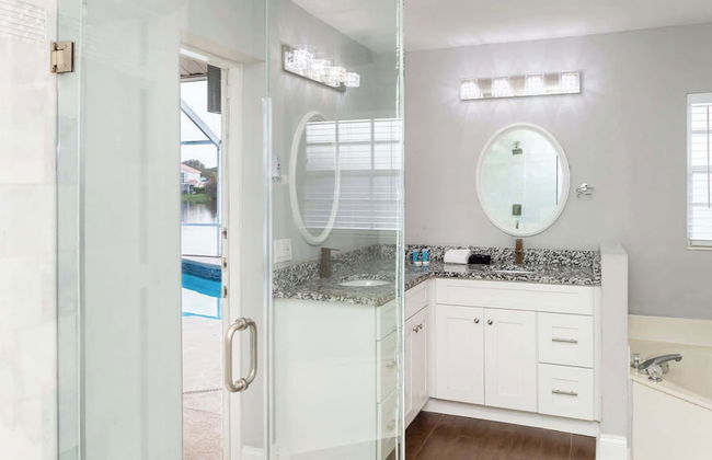 Wonderland at White Crane Hot tub & Lake Views! - Foto 14