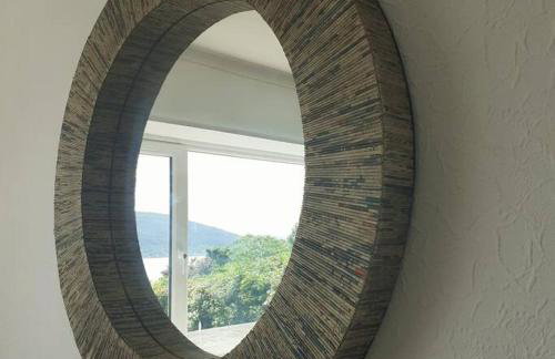 Peaceful and Stunning Waterside Location - Foto 18