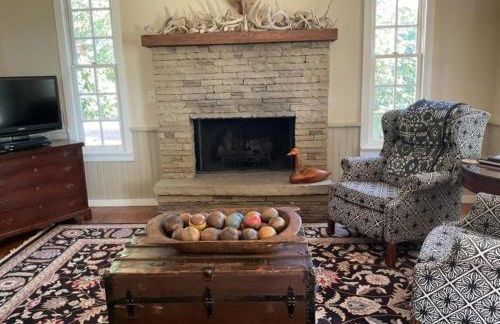 Secluded Country Cabin Rental with Beautiful Garden Space near Fayetteville, Arkansas - Foto 15