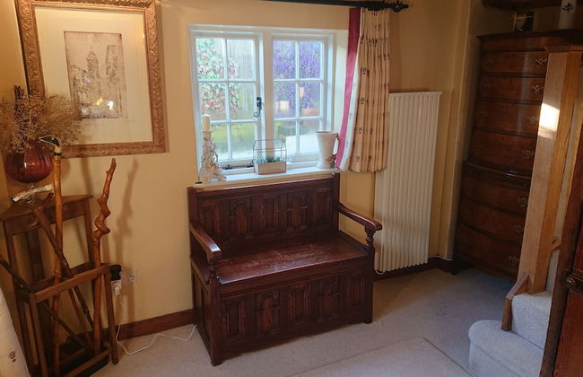 Charming 17th Century 2-bed Cottage in Medmenham - Foto 19