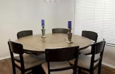 Katy's five bedrooms home away from home! - Foto 5