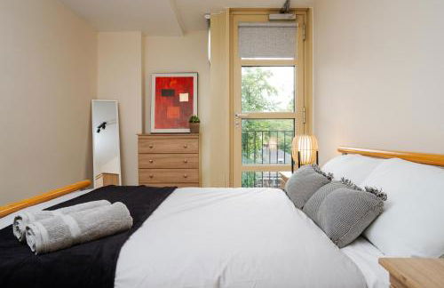 Brimmond Homes - nr to Univ, Hospitals, o2 Apollo, PLAB & 7 mins to City Centre - Stylish, Modern & Secure 2 Bed, 2 Bath Apt with Allocated Free Parking - Foto 41