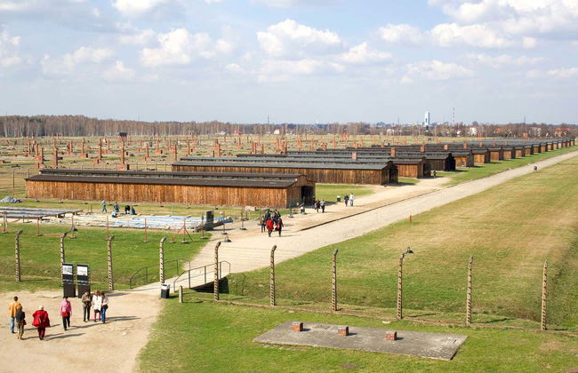 Auschwitz-Birkenau Private Day Trip - Photo 1