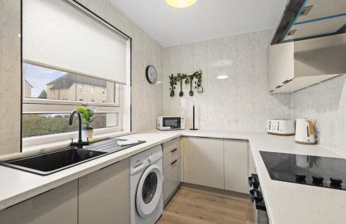 Welcoming Home in Johnstone, Near Glasgow Airport - Bonnie Lodgings - Foto 28