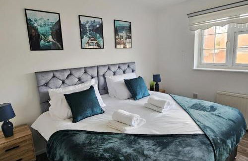 BSE Homes & Properties Ltd 4-Bedroom Home, Harlow , with Parking sleeps 6 - Foto 15