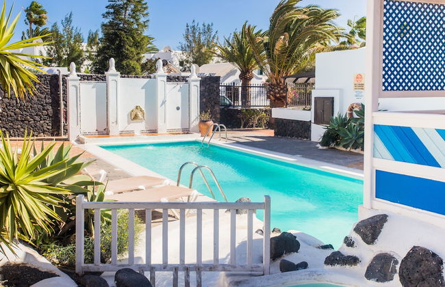 Apartamentos Los Tulipanes - Photo 42