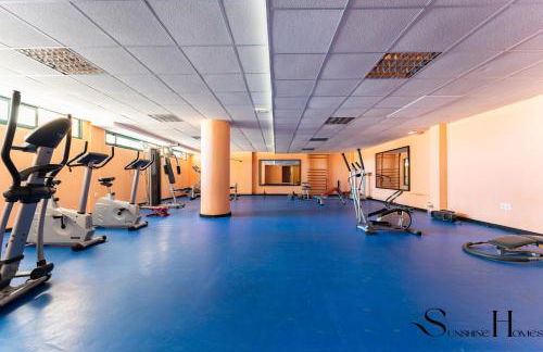 Elegant 2 Bed 2 Bath Apartment, Pool, Views, Parking - Foto 26