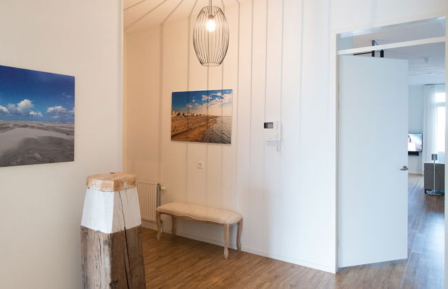 Appealing Apartment in Den Haag With Balcony, Terrace - Photo 6