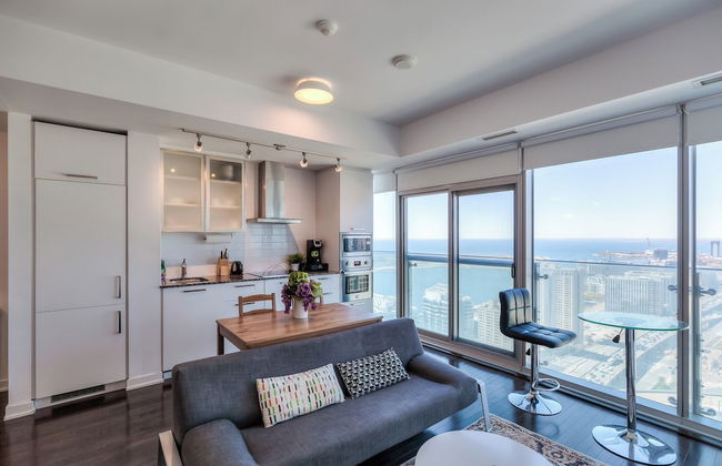 Maple Leaf Square - Photo 45