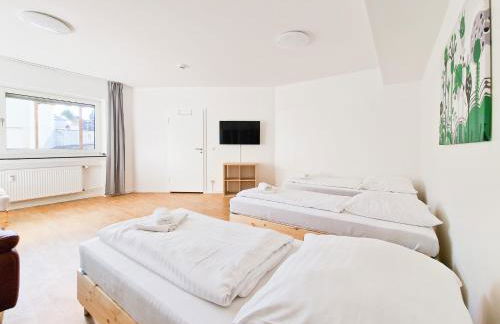 Tolstov Apartments - 1 or 3 Room Apartments with Balcony - 20 Min Messe DUS & Airport DUS - Foto 33