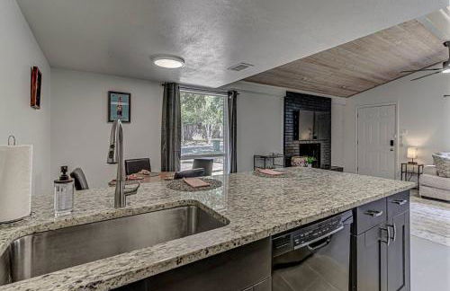 4 BDRM with POOL Prime Location on Lamar Mins to DT - Foto 17