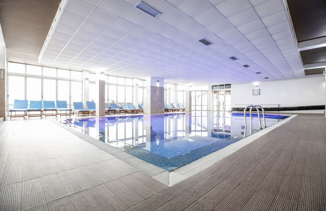 Sky Cabin Apartments - Photo 50