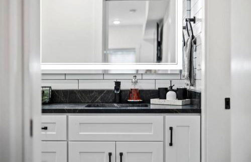 Lux Stay's Modern Loft Style Tiny Home in ATL - Foto 41