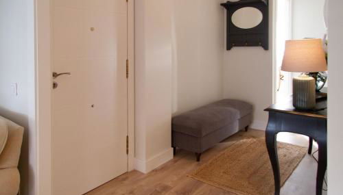 Bonito y luminoso apartamento en Rosalía de Castro - Photo 4, Lobby or reception