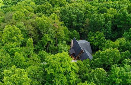 Creekwood Chalet - Hocking Hills with Hot Tub and Near Hiking - Foto 10