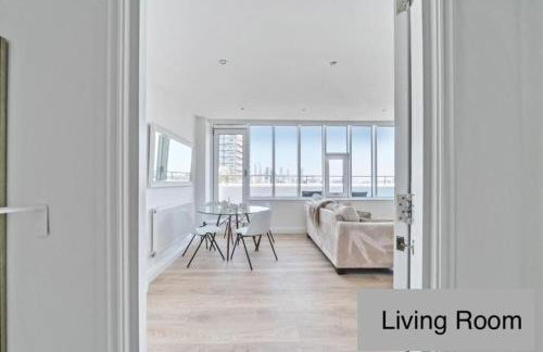 Entire Penthouse with Balcony & Canary Wharf Views - Foto 2