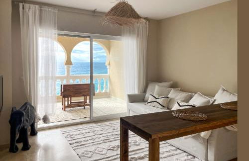 SEA SUITE Romantic Beachfront Apartment Cotobro Beach, Almuñecar - Photo 3