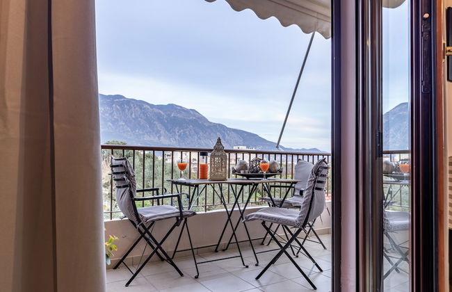 Amalia's Serendipity - City Lights & Mountain Vistas - Foto 18