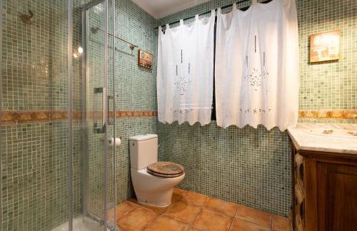 Villa en Valencia, piscina privada y metro 500m - Foto 26