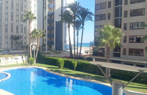 Magnifica ubicación ,amplio ,luminoso, a 50 m de la playa - Photo 12