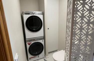 Picturesque Penthouse - Photo 4