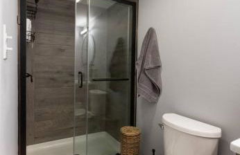 Cozy Cabin Style Apt Private 1st Flr 1 Bdrm - Foto 15