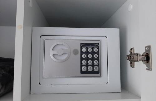 Gelbe Koffer - Design-Apartment in Schiffweiler - 2 Parkplätze - Self-Check-in - ruhig & naturnah - Foto 23