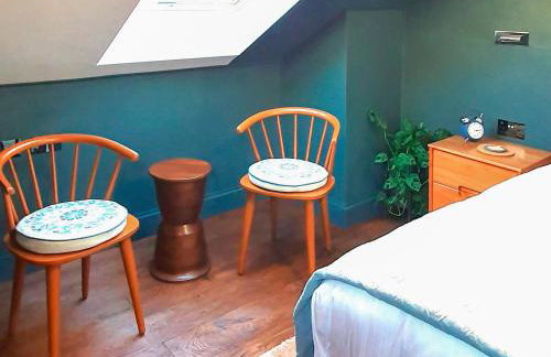 Benchwood House - Photo 16