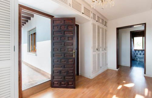 Queen Fabiola Villa, spacius home with private Pool in east Malaga - Photo 64