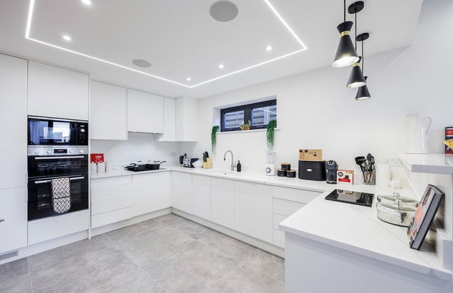 Lovely 4 Bedroom Home In Buckinghamshire - Foto 9