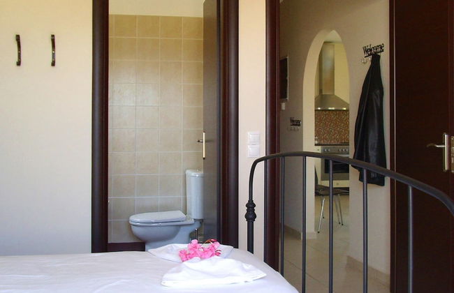 Beautiful, Modern, Luxuriously Villa, Private Swimming Pool 8 p NW Coast, Crete - Photo 4